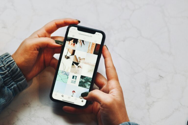 How to Recover Deleted Photos From Your Cell Phone (Step by Step)